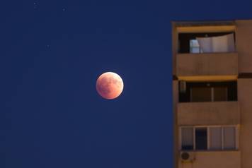 PomrÄina mjeseca iznad Rijeke