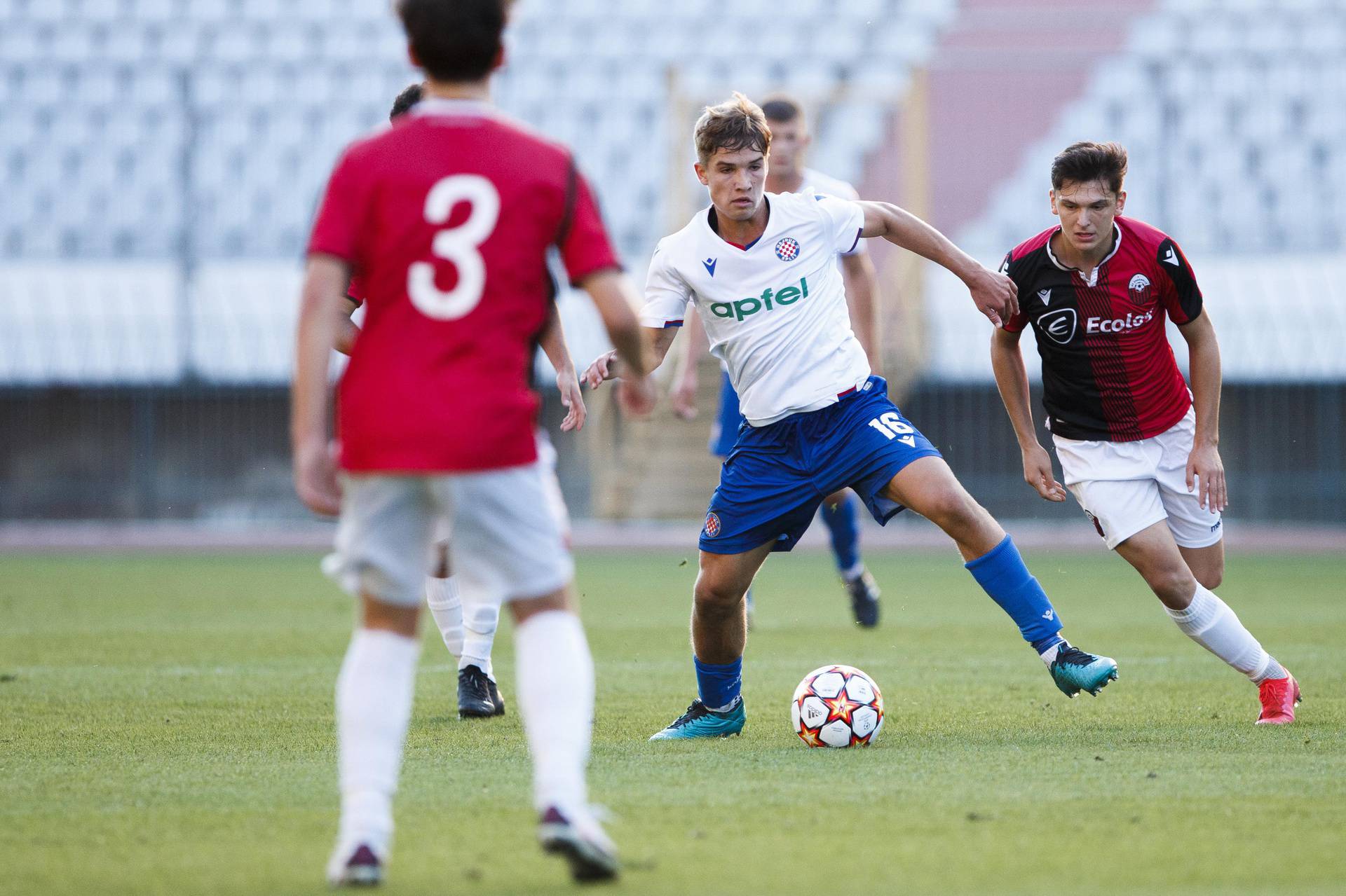 Uzvratna utakmica prvog kola Lige prvaka mladih, Hajduk - Škendija