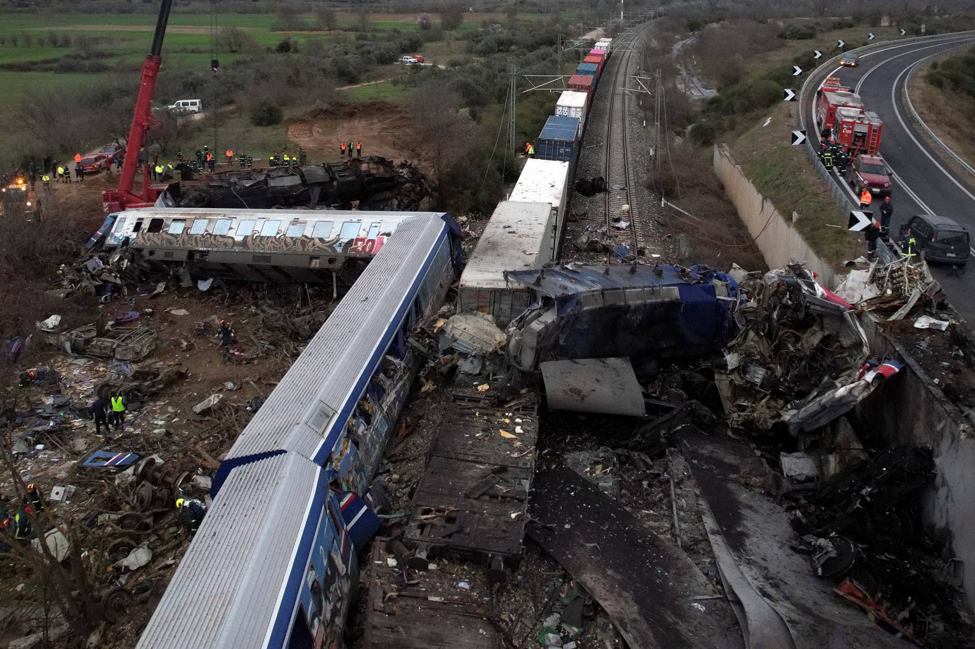 Trains collide near Larissa