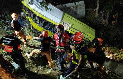 Tragedija na Filipinima: Bus sletio u provaliju, poginulo 16 ljudi, osam u kritičnom stanju