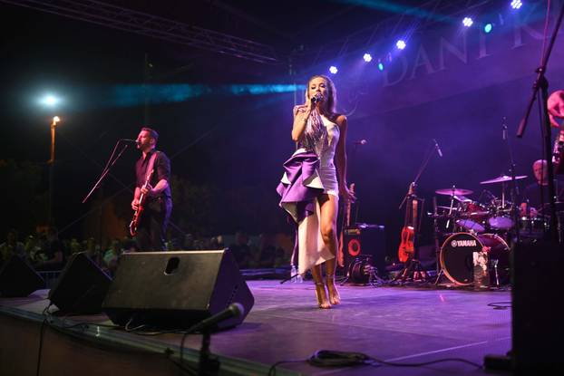 Koncert Maje Šuput na Danima krumpira u Hercegovcu