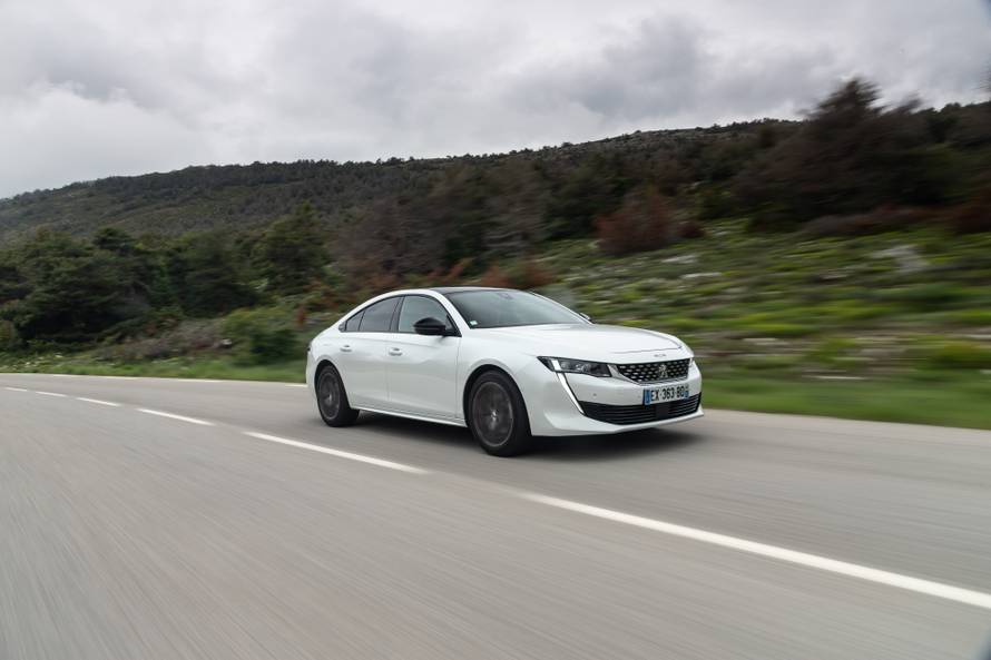Nekad poslovnjak, a danas je Peugeot 508 atraktivan kupe