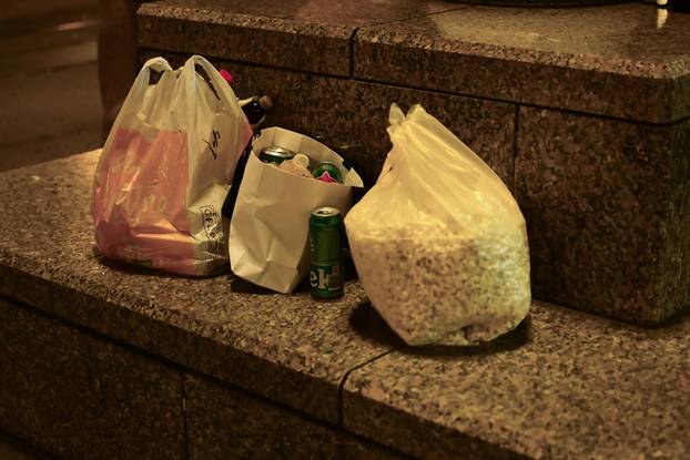 Zagreb: Čišćenje trga nakon gledanja utakmice 