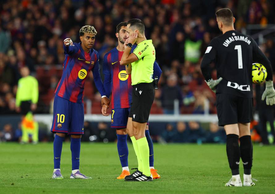 LaLiga - FC Barcelona v Athletic Bilbao