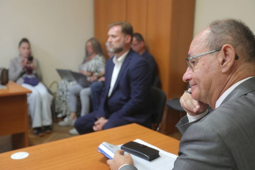 Na Općinskom sudu u Vinkovcima nastavljeno suđenje bivšem ministru Banožiću