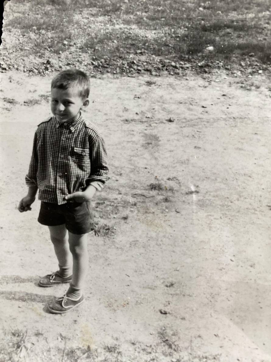 Zuhra: I ja sam bio palčić. Imao sam tanke nogice poput goluba