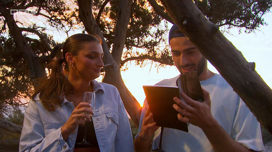 Miloš stigao u vilu i napravio je pravu pomutnju među curama: Za prvi spoj odabrao je Maidu!