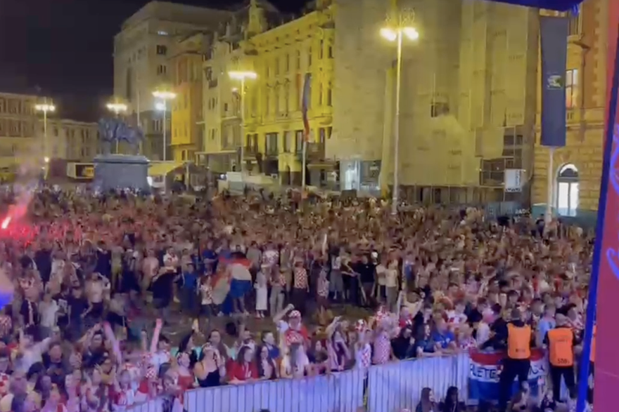 Reakcija s Trga na obranu Livakovi&cacute;a i gol Kanea