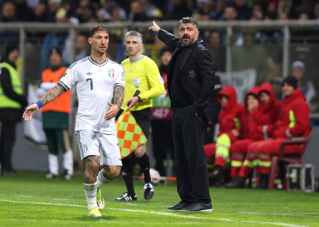 FIFA World Cup - UEFA Qualifiers - Finals - Bosnia and Herzegovina v Italy