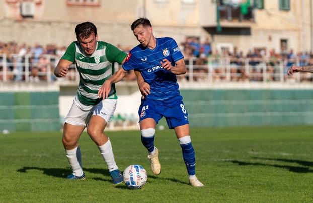 Senj: NK Nehaj proslavio 105. rođendan prijateljskom utakmicom protiv Dinama