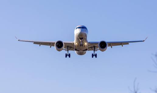 Avion na putu za Cairo morao hitno sletjeti u Dubrovnik