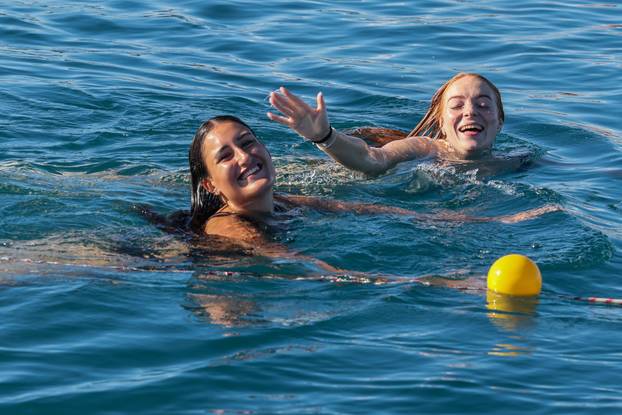 Održana plivačka manifestacija Porečki delfin