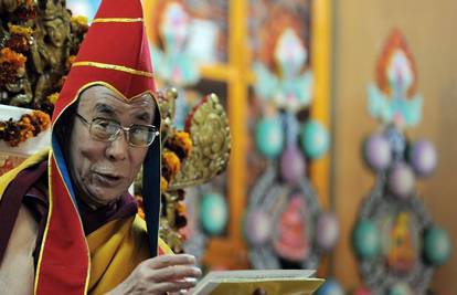 Dalaj Lama daje ostavku: Više ne želi biti šef tibetanske vlade