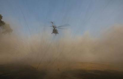 Šestero ljudi smrtno stradalo u padu helikoptera u Nepalu