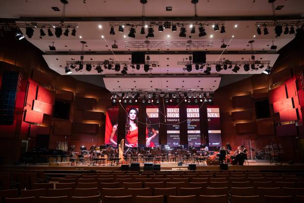 Zagreb: Tamara Rađenović održala koncert u Lisinskom