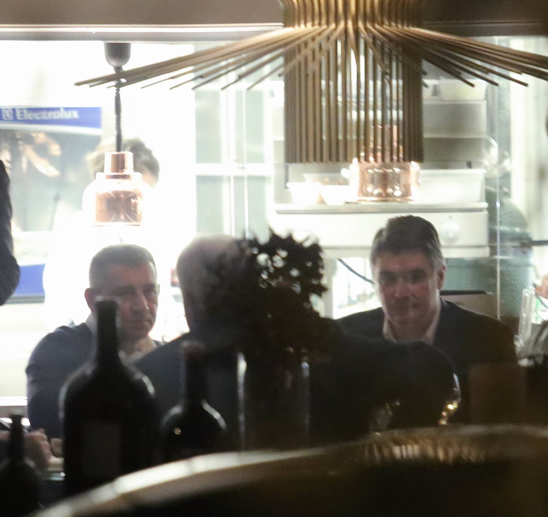 Ekskluzivne snimke: Gotovina i Milanović uživali su na gozbi