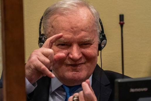 Sin ratnog zlo&ccaron;inca Ratka Mladi&cacute;a: Stanje mu je kriti&ccaron;no, treba ga pustiti u Srbiju na lije&ccaron;enje