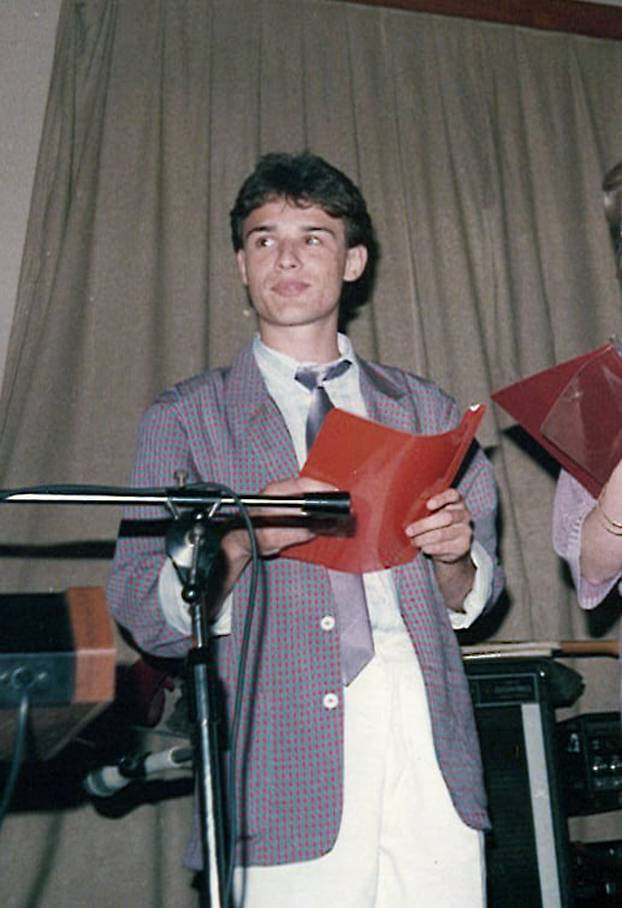 FOTO Možete li prepoznate naše političare po starim fotkama? Malo tko ih može sve pogoditi...