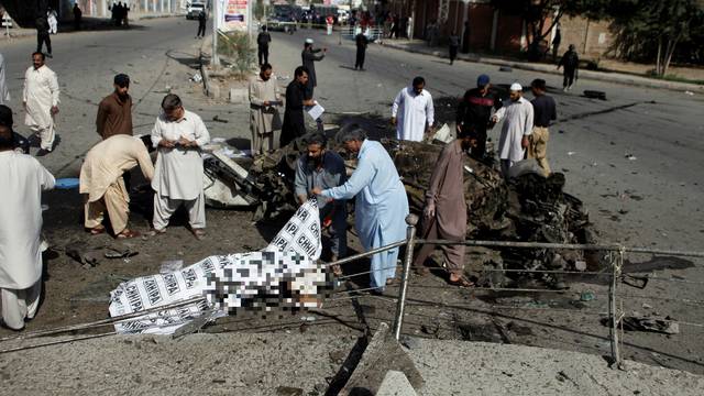 Jedanaest mrtvih u eksploziji automobila bombe u Pakistanu