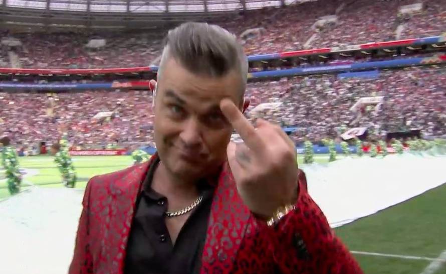 Robbie Williams otvorio SP pa šokirao fanove srednjim prstom