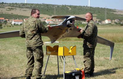 U zraku može biti šest sati: Vojni dron čuvat će naše šume