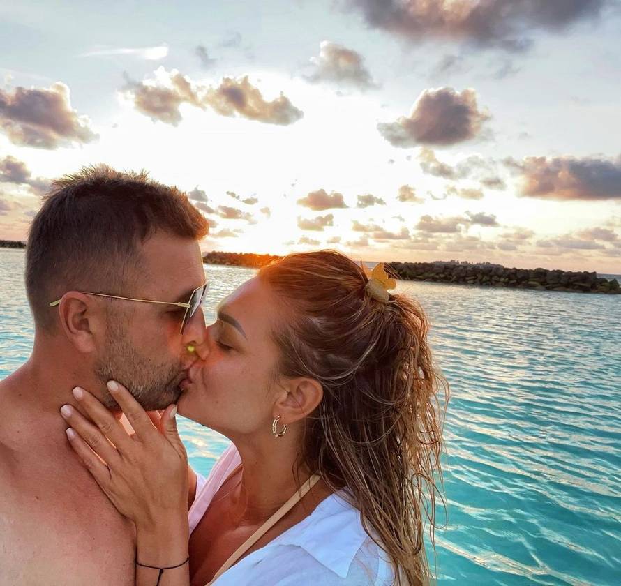 Perković nakon svadbe neće zadržati prezime: 'Želim da u Parizu baca gospođa Elkasević'