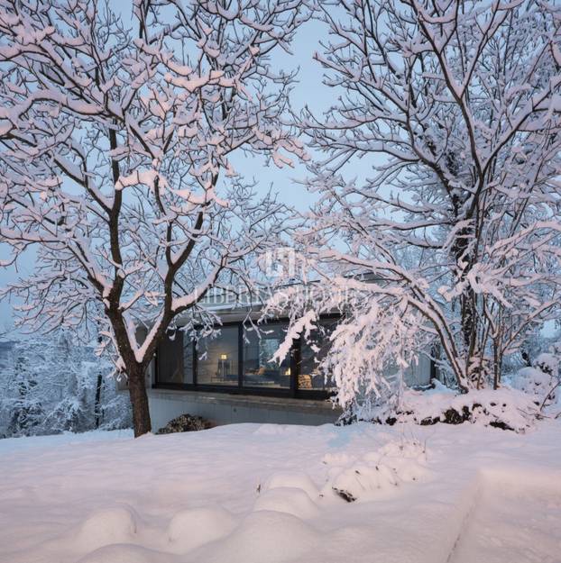 FOTO Kod Samobora prodaju kuću nominiranu za najljepšu! Sva kao od stakla. Ovo je cijena
