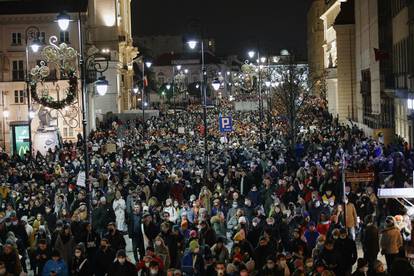 Tisuće desničara marširat će Varšavom usprkos zabrani suda