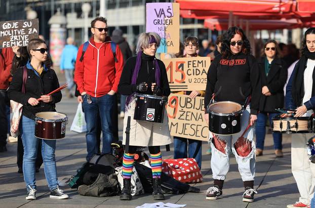 Zagreb: Muška molitva i popratni prosvjed na glavnom gradskom trgu