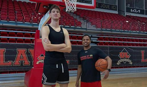 Rekorder američke košarke ima 236 cm. Još nije ni dirnuo loptu