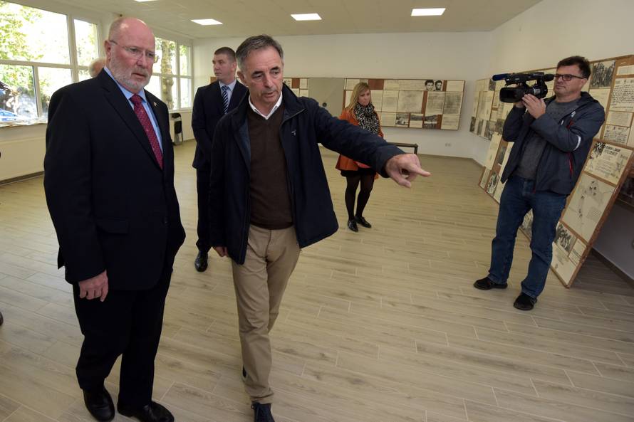 Pupovac i Kohorst otvorili su Spomen dom borcima NOB-a