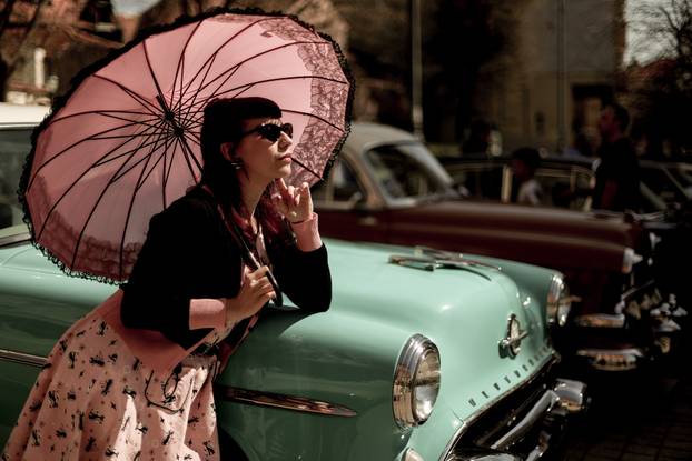 Zagreb: Na Europskom trgu održana je izložba oldtimera