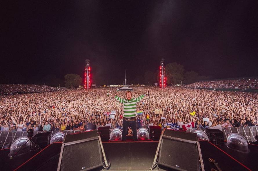 Ed Sheeran: Povlačim se, želim što više biti sa svojom ženom