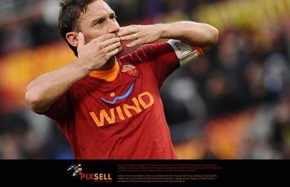 Francesco Totti će biti u Romi i sa 40 godina: Potpisuje do '16.