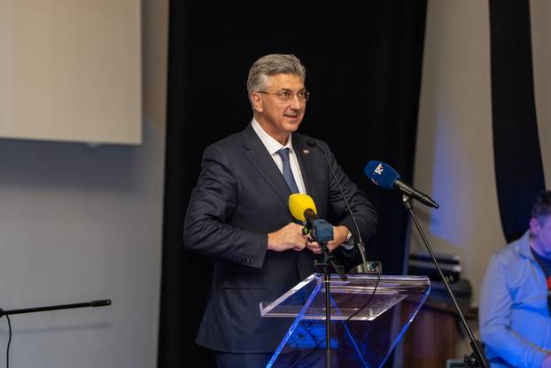 Gospić: Andrej Plenković na obilježavanju 36. obljetnice osnivanja HDZ-a u Ličko-senjskoj županiji