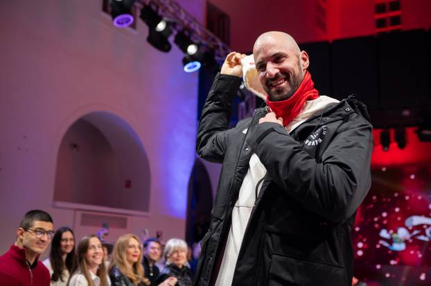 Zagreb: Na modnoj reviji predstavljena zimska olimpijska kolekcija za Zimske olimpijske igre