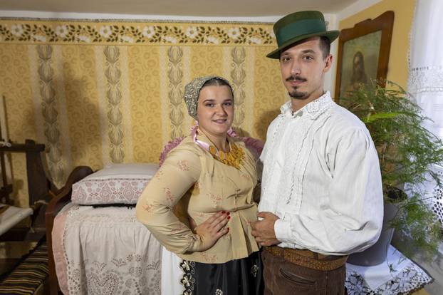 Komletinci: Obitelj Čelebić njeguje stare slavonske običaje