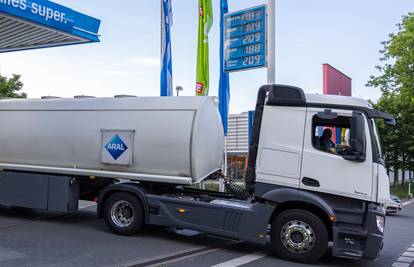 Njemački prijevoznici mogli bi ostati bez goriva: 'Ako ne bude AdBluea, neće biti ni kamiona'