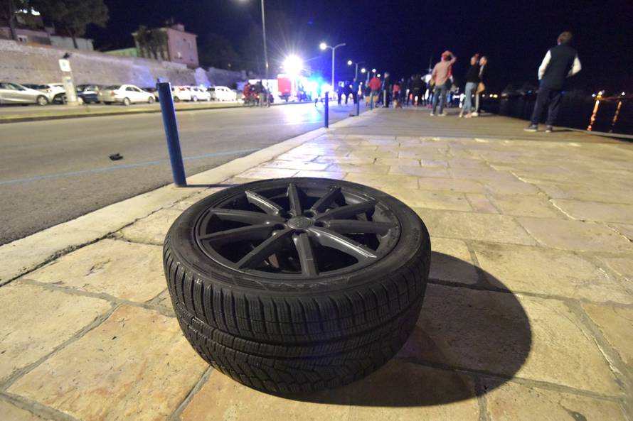 Zadar: Automobilom sletjeli u more, poginula dvojica mladića