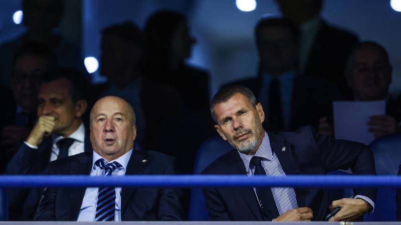 Dinamo: Pitaj kaj te zanima! Navijači: Kad ćete početi igrati?