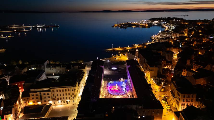 'Ko to more platit! Vodimo vas na sve 'kantune' adventa u Splitu, za svakoga ponešto...