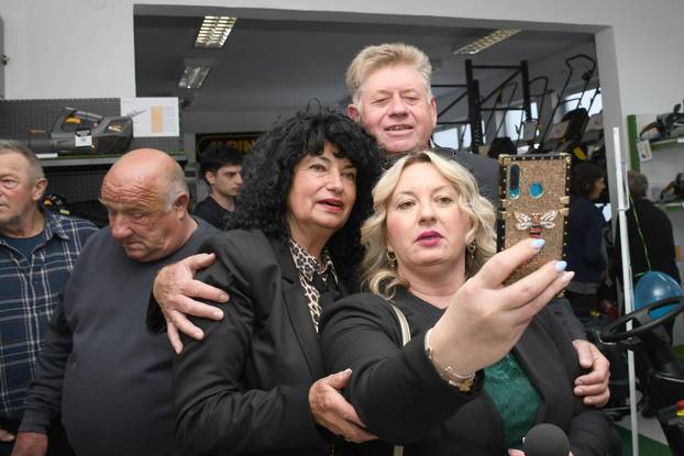 Vrbovec: Višnja i Zdravko Pevec ponovno otvorili svoju trgovinu i vraćaju se na tržište