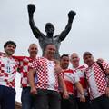 FOTO Philadelphia kao centar Zagreba! Navija&ccaron;i uz Rockyjev kip, ki&scaron;a ne kvari raspolo&zcaron;enje