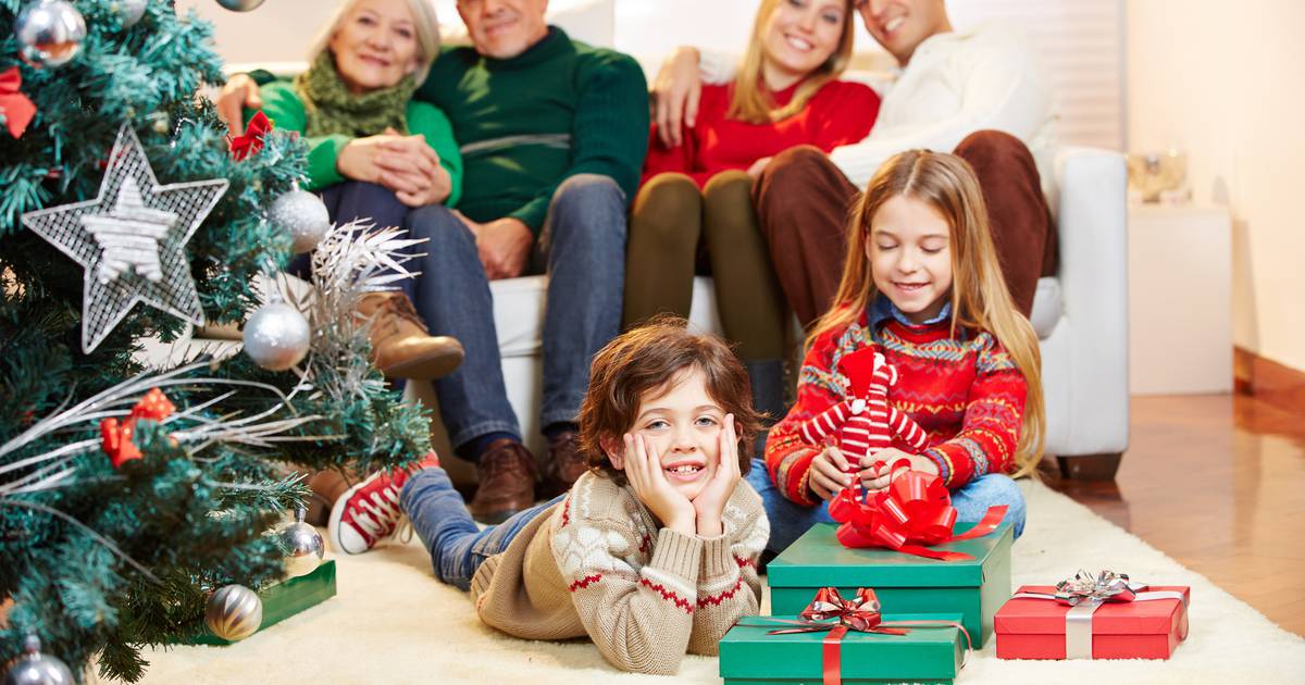 13 Fun Christmas Activities to Keep the Kids Entertained while Waiting for Santa