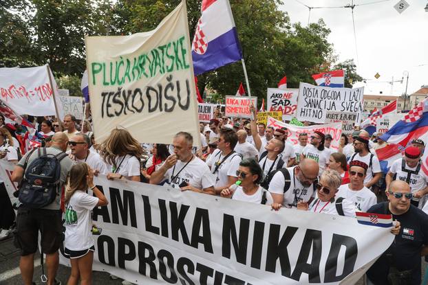 Zagreb: Veliki prosvjed u Zagrebu zbog zagađenja i opasnog otpada u Lici