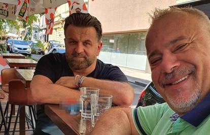Šprajc i Andrija Jarak piju kavu i šale se na svoj račun: '240 kg čistog šarma i sedam stentova'