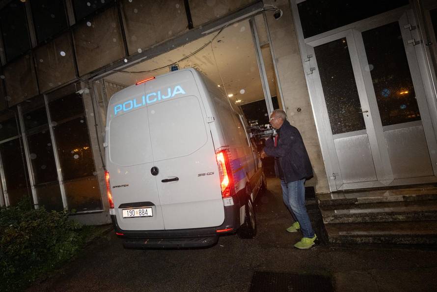 Zagreb: Zagreb: Dovođenje uhićenih iz HRvatskih šuma u ured EPPO-a