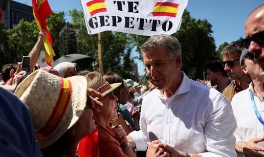 &Scaron;panjolci bi maknuli maloljetnike s dru&scaron;tvenih mre&zcaron;a: Razljutili Elona Muska