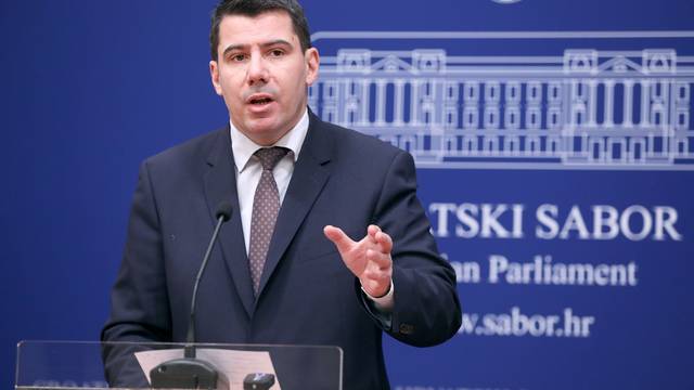 Zagreb: Nikola Grmoja održao konferenciju za medije
