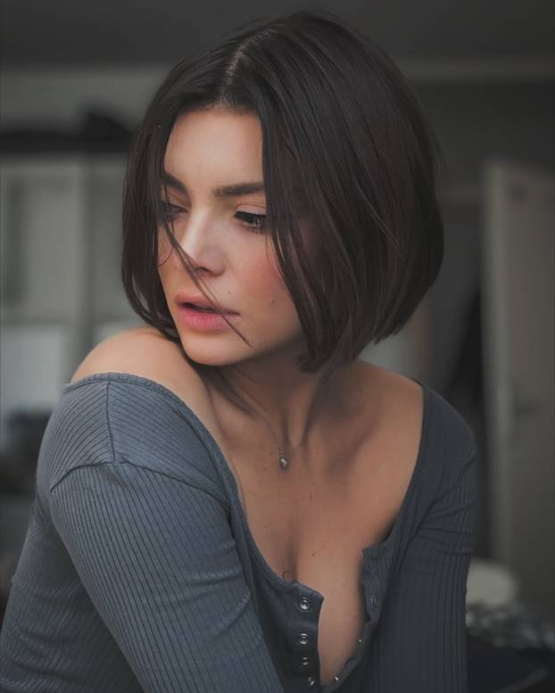 FOTO Ella je oduševila novom frizurom! Evo kako se mijenjala od 'Dvornikovih' do danas...